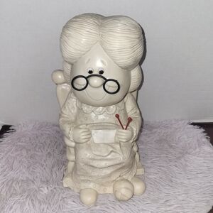 R & W Berries Co Grandmother in Rocking Chair Knitting Exlarge 12"